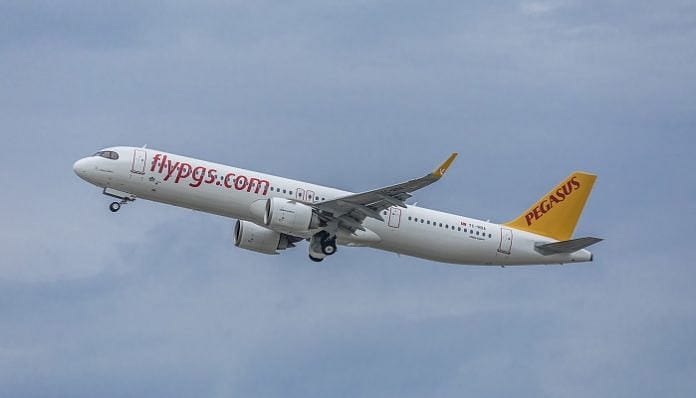 Pegasus'tan WhatsApp destek hattı
