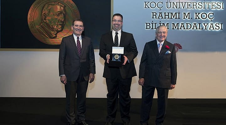 Koç bilim madalyası Acemoğlu'nun