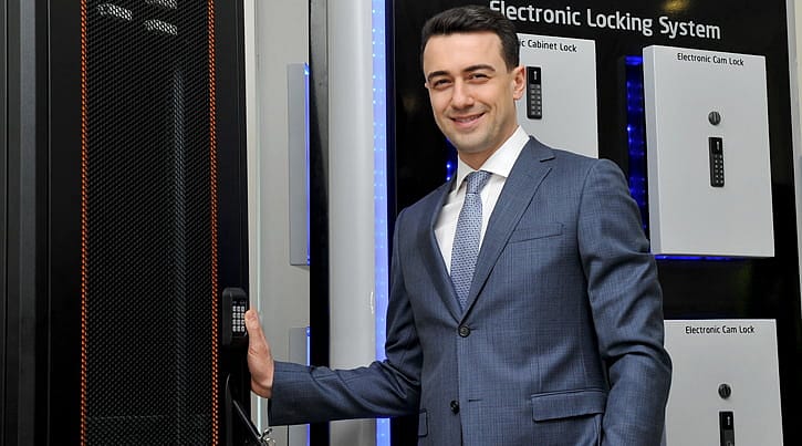 Yeni fabrikasıyla ilk üçü hedefliyor