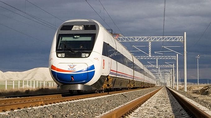 Bölgesel tren seferleri bir yıl sonra yeniden başladı