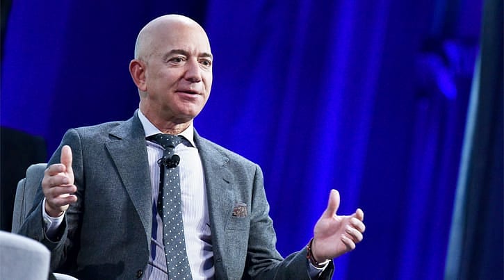 Branson, Elon Musk, Jeff Bezos: Milyarderlerin uzay rekabeti-1