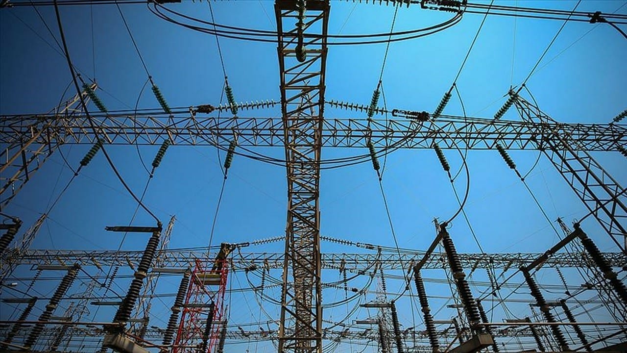 İngiltere'de enerji krizi: 3 şirket daha iflas etti