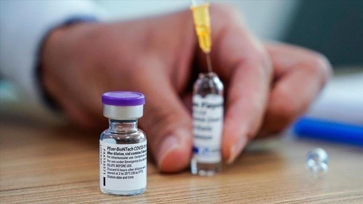 BioNTech aşısının 12-15 yaş grubundaki etkisi açıklandı