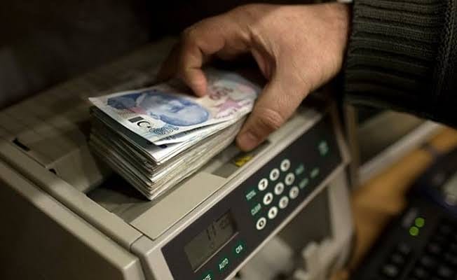Hazine 3,4 milyar lira borçlandı