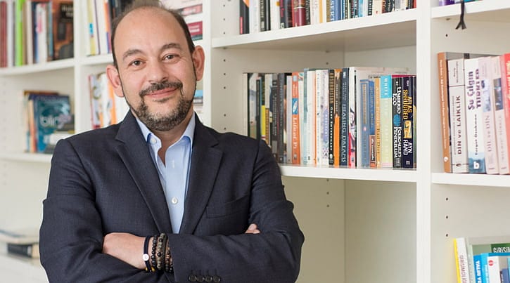 Sina Afra, CEO arıyor