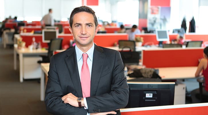 Vodafone, logosunu ve sloganını değiştirdi