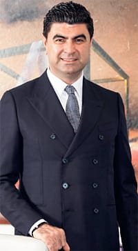 E-dönüşüm mükellefiyetini, hizmet ve inovasyona çeviriyoruz-0