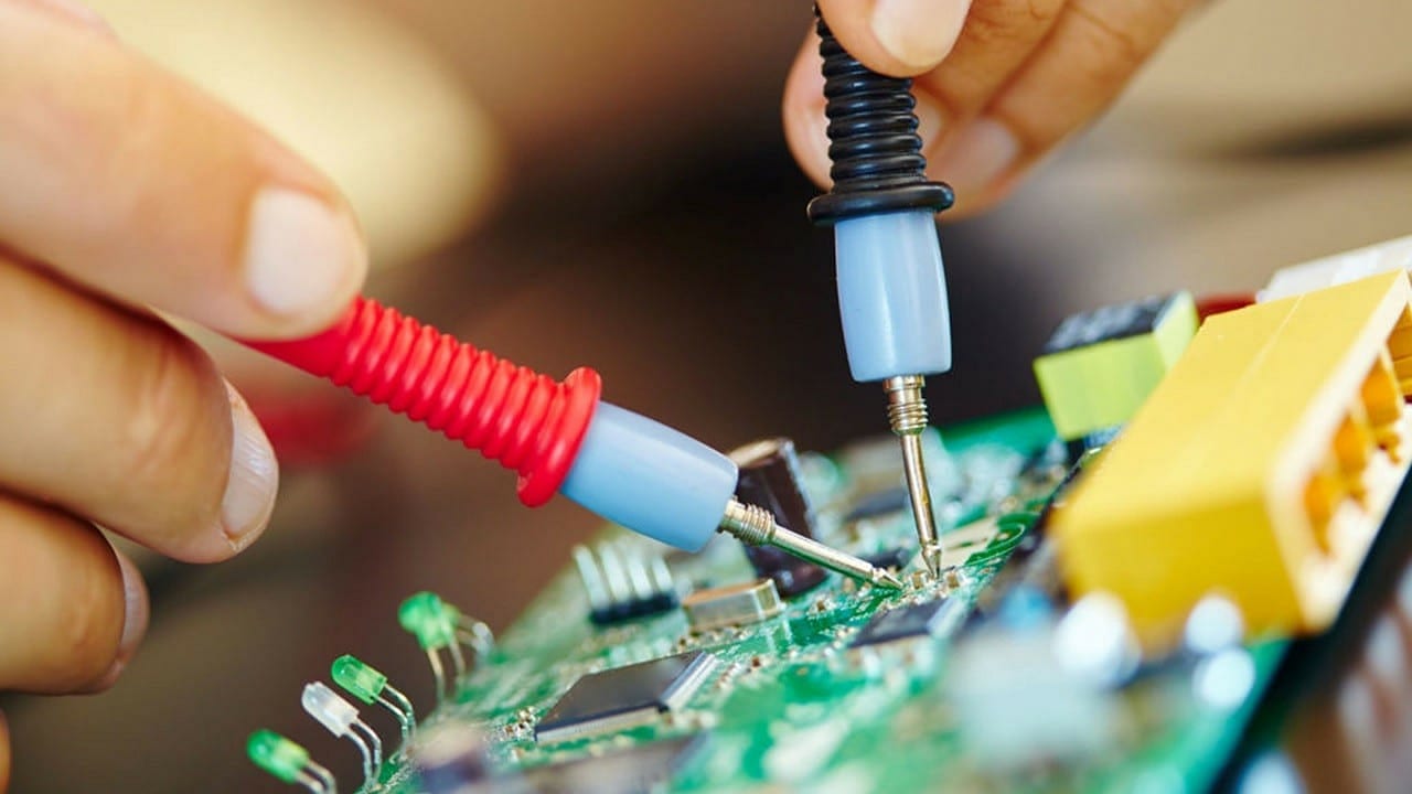 Elektrik-elektronik ihracatı nisanda yüzde 50'ye yakın arttı