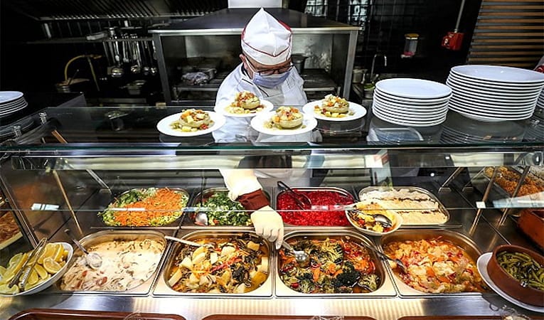 Restoran, lokanta ve kafeler açılış için hazırlıklara başladı