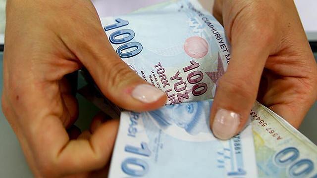 Halkbank'tan kadın girişimcilere destek