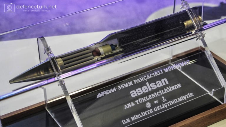 ASELSAN, 100 bininci 'ATOM 35 mm Parçacıklı Mühimmat Elektroniği'nin üretildiğini bildirdi
