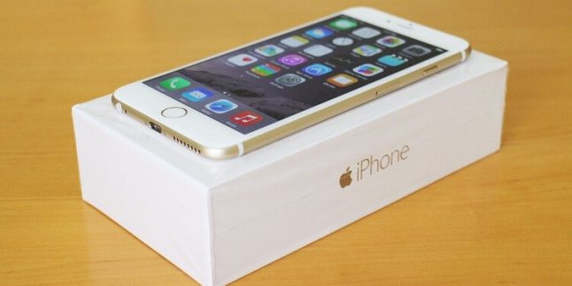 Apple 3 iPhone modelinin fişini çekiyor