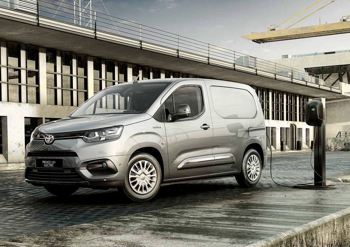 Toyota yeni Proace City'nin elektrikli versiyonu pazara çıkıyor