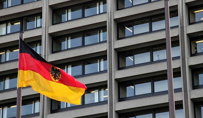 Bundesbank, Almanya'nın 2021 ve 2022 büyüme görünümünü düşürdü