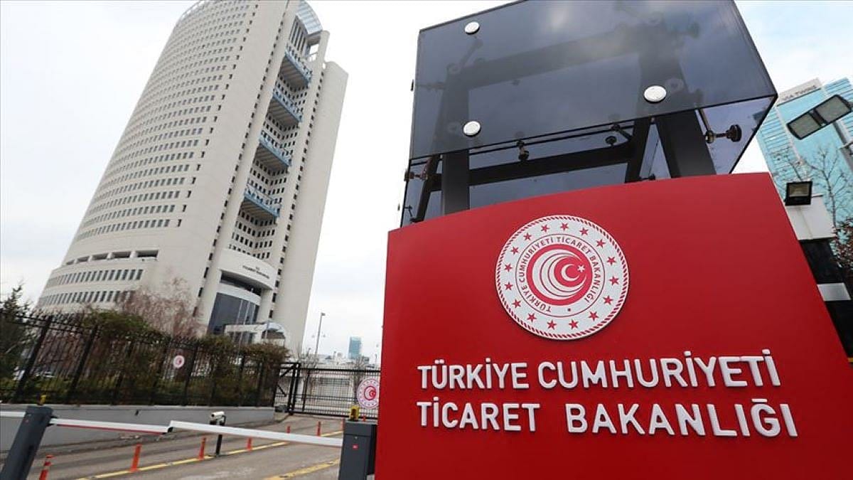 Ticaret Bakanlığı dansözlü yemek organizasyonuna destek iddiasını yalandı