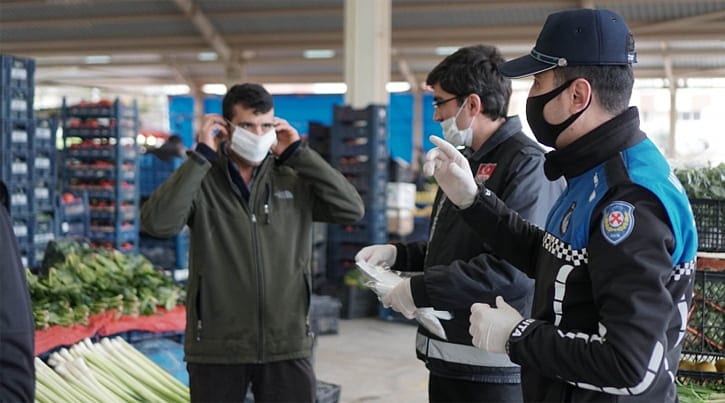 İstanbul Valiliği'nden pazar faaliyetleri açıklaması