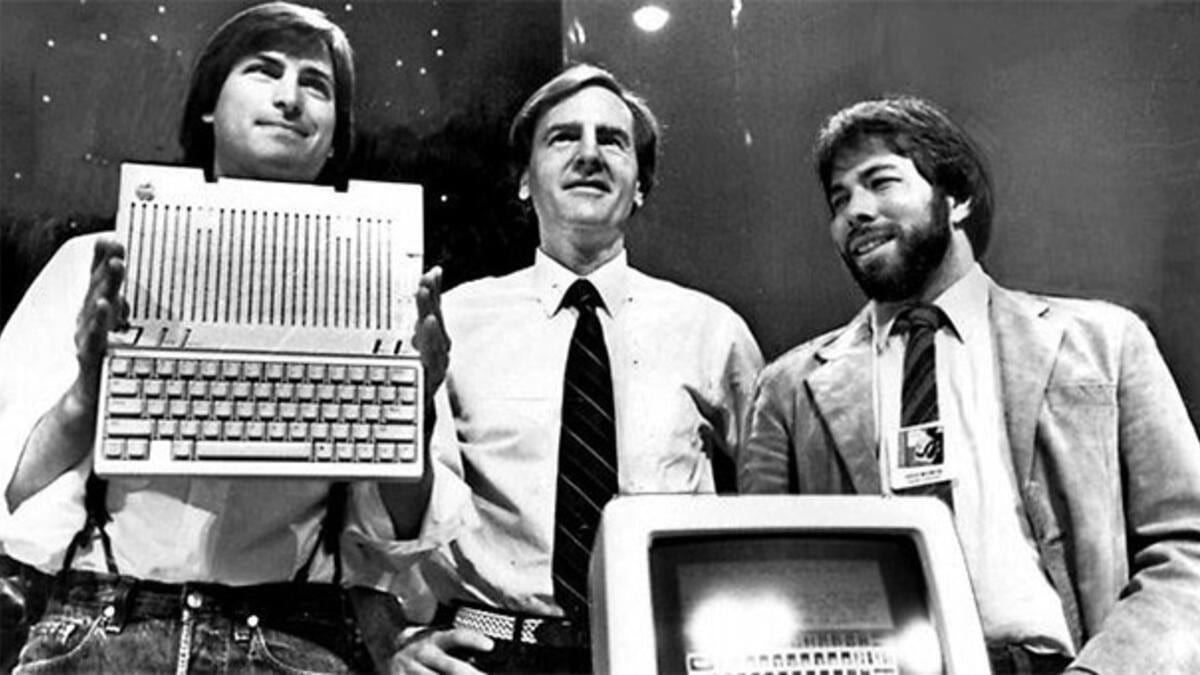 Apple 45 yaşında: Garajda kuruldu, dünyanın en değerli markası oldu
