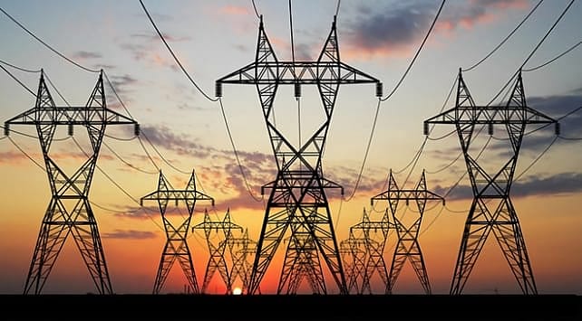 Sıcak hava, elektrik tüketiminde yılın rekorunu getirdi