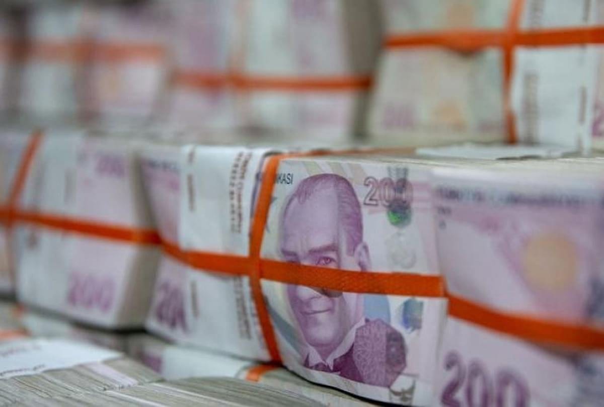 Hazine 4,2 milyar lira borçlandı