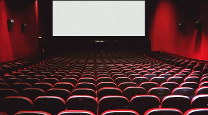 Sinema ve tiyatro salonlarında alınacak önlemler belli oldu