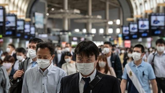 Japonya'da Kovid-19'a karşı üçüncü ek bütçe yasalaştı
