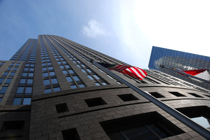 ABD'nin 8 büyük bankası hisse geri alımlarını durdurdu