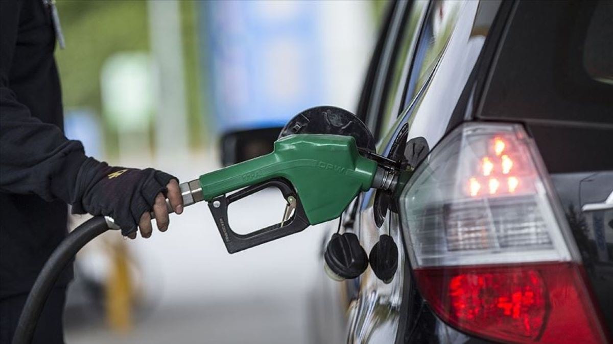 Benzine zam geliyor: Ankara, İstanbul, İzmir'deki yeni fiyatlar