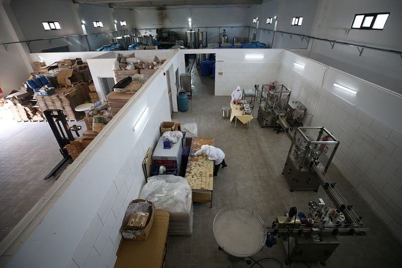 Mali müşavir çiftin fabrikası: İstanbul'dan ayrılıp bu işe başladılar
