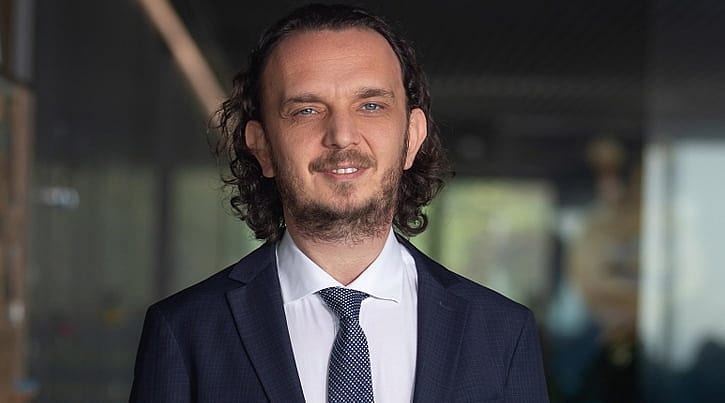 Bi'Fikri olan aranıyor!