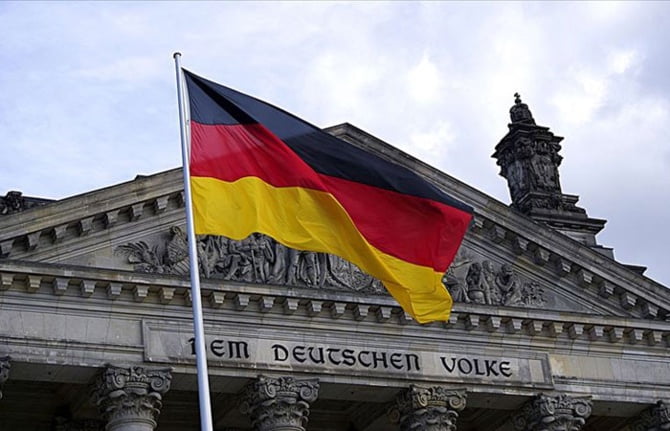 Almanya’da finans kuruluşuna vergi baskını