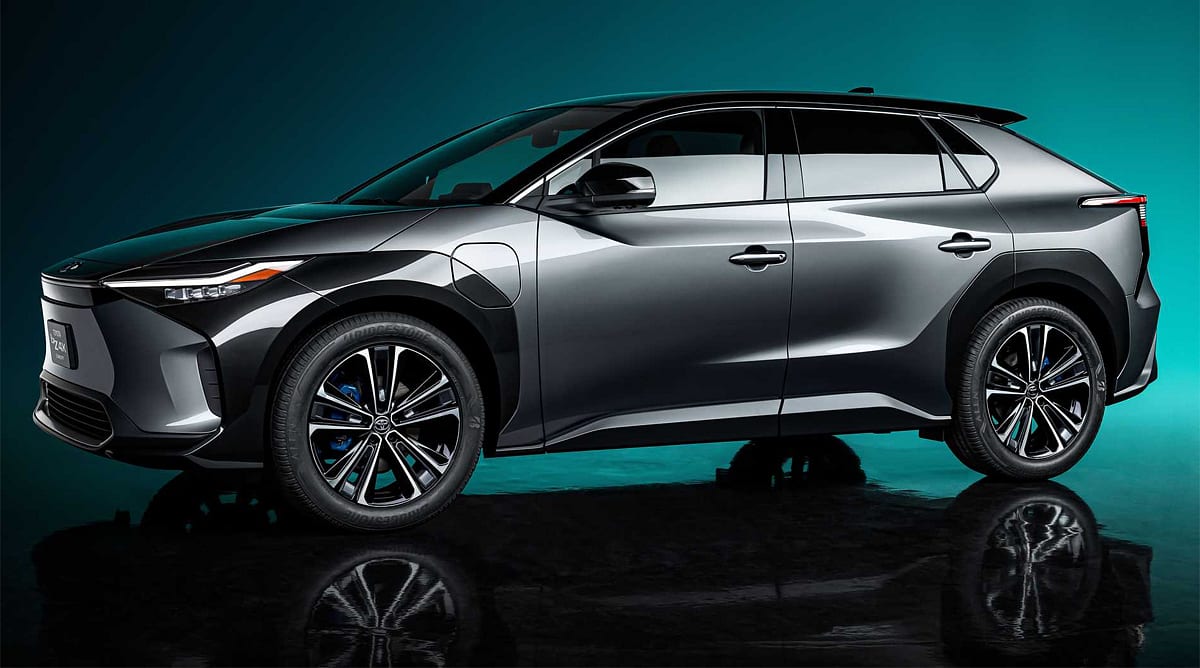 Toyota, elektrikli otomobilini geri çağırıyor: "Sakın kullanmayın"