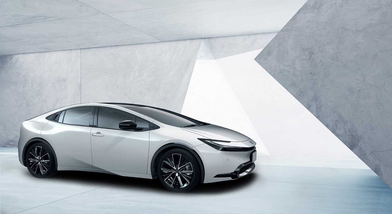 Toyota'nın 5. nesil Prius’u böyle görünecek