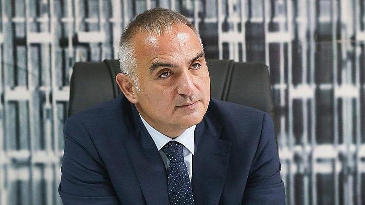 Bakan Ersoy: Havaalanlarında koronavirüs test merkezleri açılacak