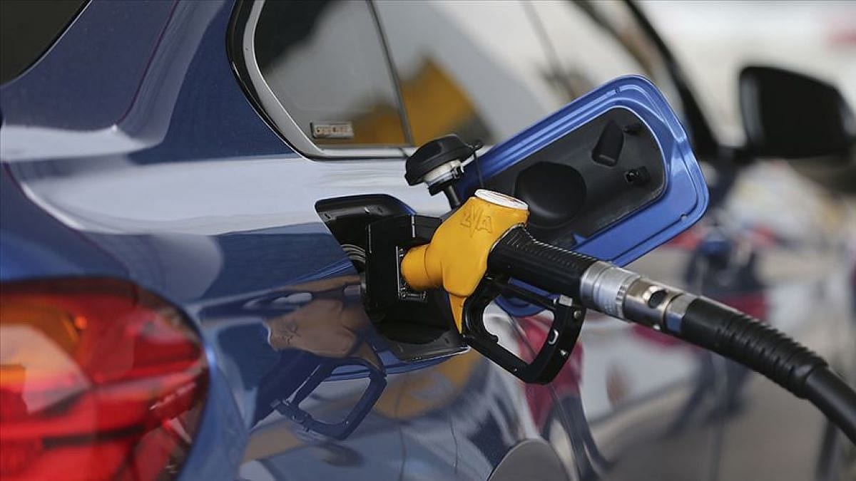 İngiltere benzin kuyruklarına yol açan krize çözüm arıyor: Yabancı şoföre geçici vize çıkabilir