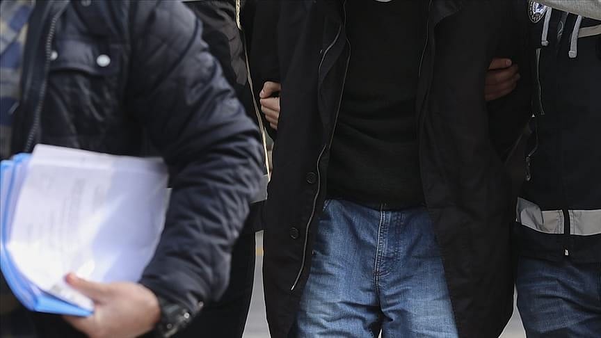 Savunma Sanayi ihalelerini sızdırmakla suçlanan 6 kişi gözaltında