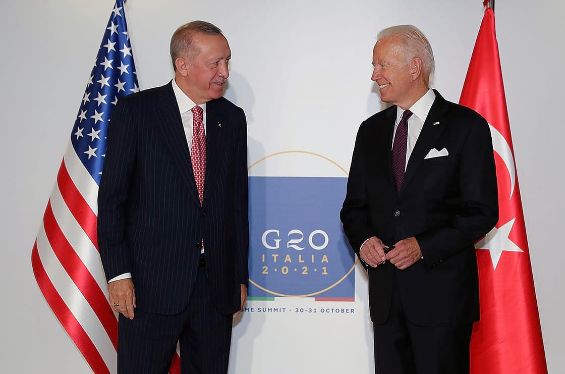 Cumhurbaşkanı Erdoğan ile ABD Başkanı Biden Roma'da görüştü-0