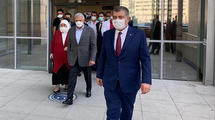 Binali Yıldırım koronavirüse yakalandı