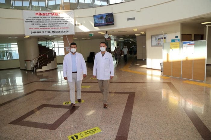 Koronavirüsü yaşayanlar neler anlatıyor? 'Virüs yok' deyip yakalananlar var-1