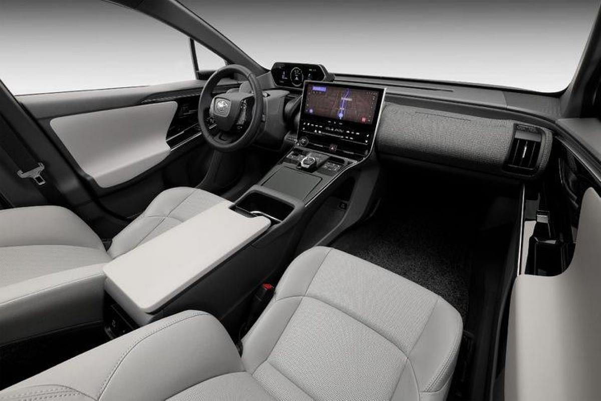 Toyota yeni aracı bZ4X'i tanıttı