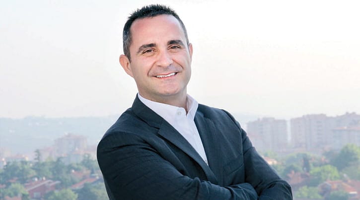 Yerel ortak sayısını ikiden dörde çıkarıyor