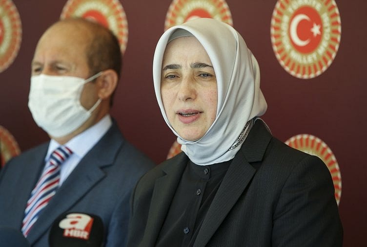 Sosyal medya teklifinin detayları belli oldu: 48 saat içinde yanıt, temsilci zorunluluğu...