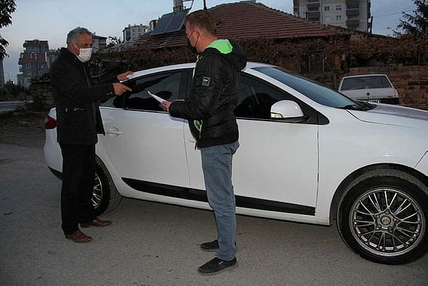 90 bin TL'ye aldığı aracın yarısı 2013 model, yarısı belli değil-0