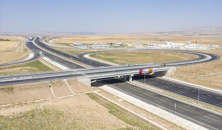 Ankara-Niğde Otoyolu'nun tamamı hizmete girdi