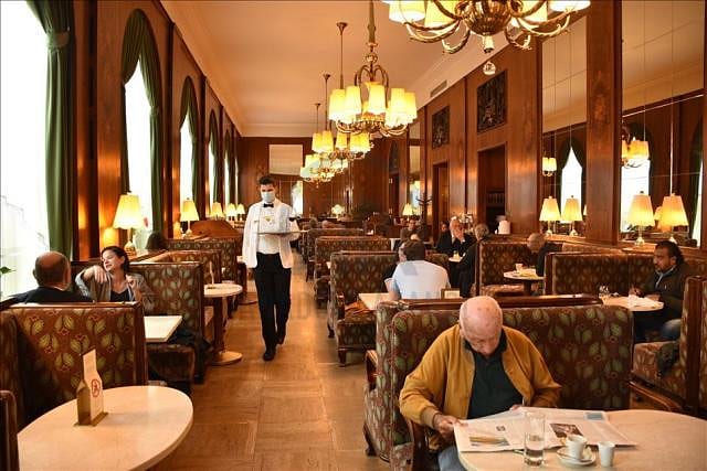 Restoran, lokanta ve kafelere 'ciro desteği' Resmi Gazete'de!