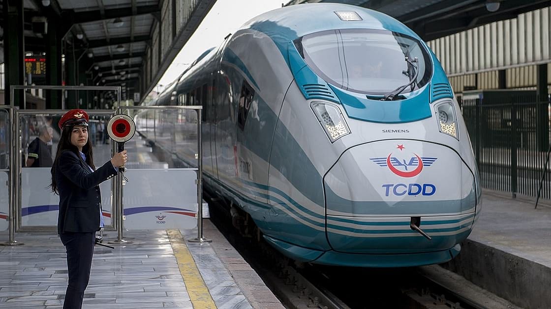 YHT, bölgesel trenler, Marmaray, Başkentray... 17 Mayıs sonrası sefer saatleri belli oldu
