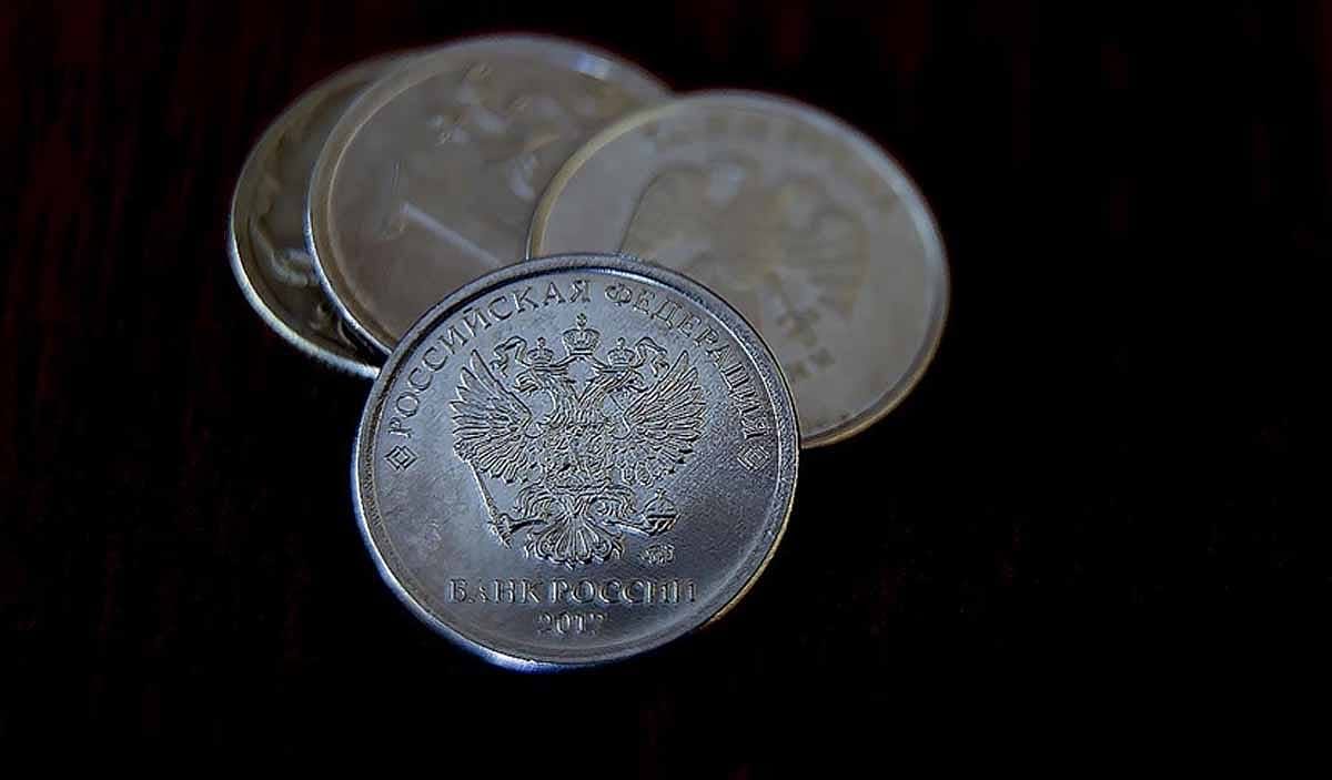 Rus rublesi tekrar değer kaybediyor