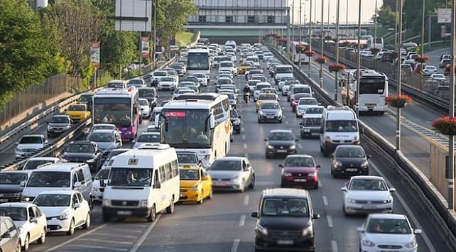 Trafiğe kayıtlı taşıt sayısında rekor artış