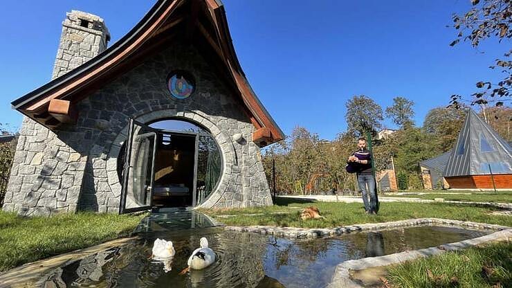 Başmühendis gemideki işini bırakıp yerleştiği köyünde turizmci oldu