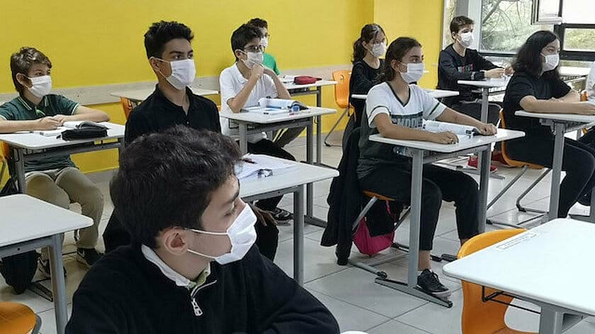 Okullarda yüz yüze sınavlar ertelendi: İşte detaylar