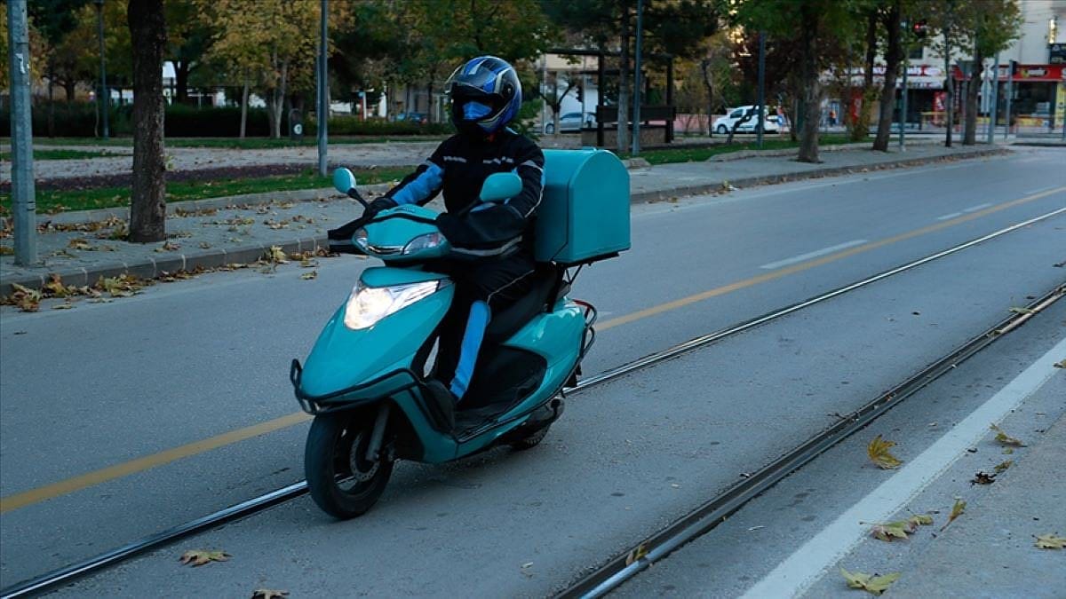 İstanbul Valiliği'nden motokurye kararı